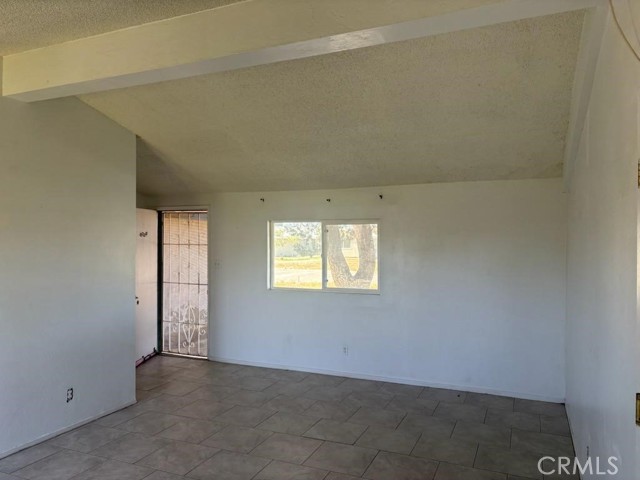 Detail Gallery Image 10 of 27 For 21024 79th, California City,  CA 93505 - 3 Beds | 1 Baths