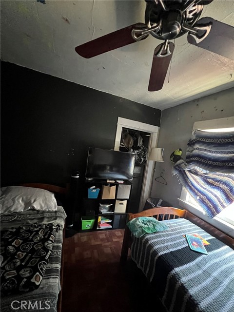 1327 S Gage Avenue, Los Angeles CA: https://media.crmls.org/medias/8c062564-bd05-4b16-aa35-686b4d01c7a7.jpg