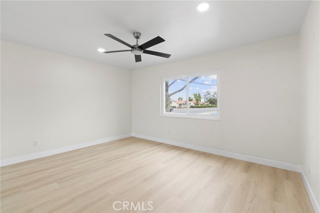 Detail Gallery Image 16 of 27 For 501 Palmer Dr, Hemet,  CA 92543 - 2 Beds | 2 Baths