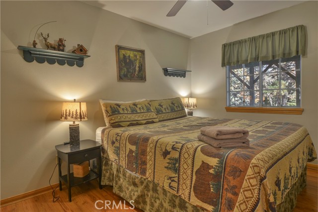 Detail Gallery Image 17 of 22 For 735 E Victoria Ct, Lake Arrowhead,  CA 92352 - 2 Beds | 1/1 Baths