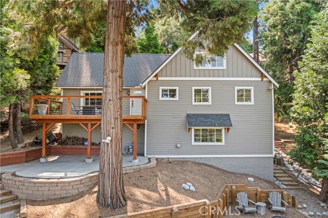 Detail Gallery Image 1 of 53 For 101 State Highway 173, Lake Arrowhead,  CA 92352 - 3 Beds | 3 Baths