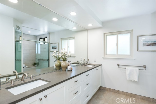 2245 Avenida Oliva, San Clemente CA: https://media.crmls.org/medias/8c07a21c-f141-4730-bc72-c16a1608fc09.jpg