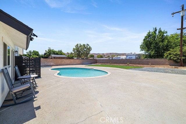 41841 55th W Street, Lancaster CA: https://media.crmls.org/medias/8c07cb55-a585-48af-9322-af59c45e1c0b.jpg