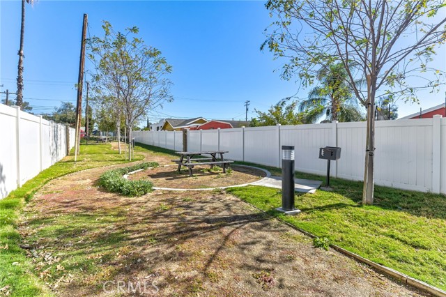 Detail Gallery Image 9 of 24 For 13177 Edgemont #11,  Moreno Valley,  CA 92553 - 2 Beds | 2 Baths