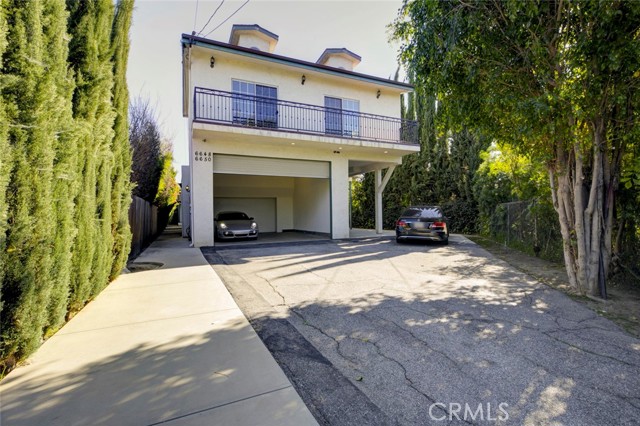 Detail Gallery Image 4 of 55 For 6648 Gaviota Ave, Lake Balboa,  CA 91406 - 4 Beds | 4 Baths