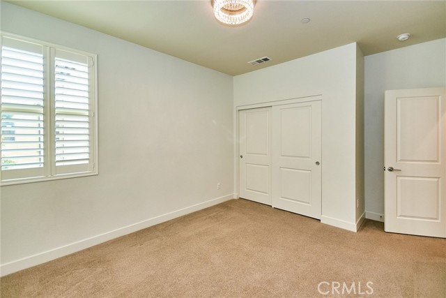 320 Magnet, Irvine CA: https://media.crmls.org/medias/8c08f7a6-cd09-47f8-9abc-32415795799d.jpg