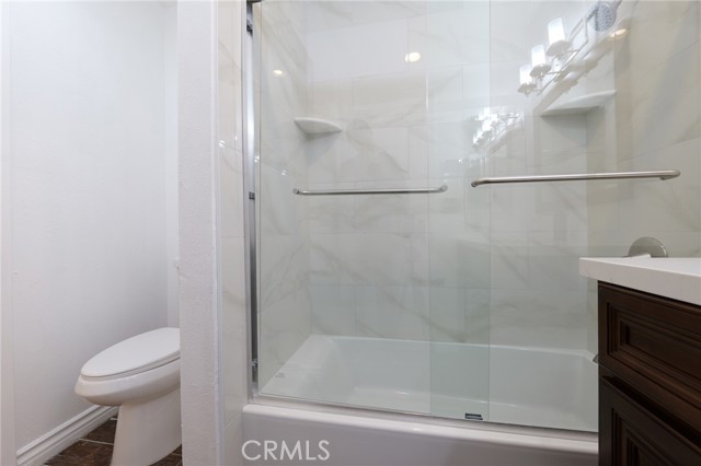 Detail Gallery Image 20 of 32 For 8633 Balboa #20,  Northridge,  CA 91325 - 3 Beds | 3 Baths