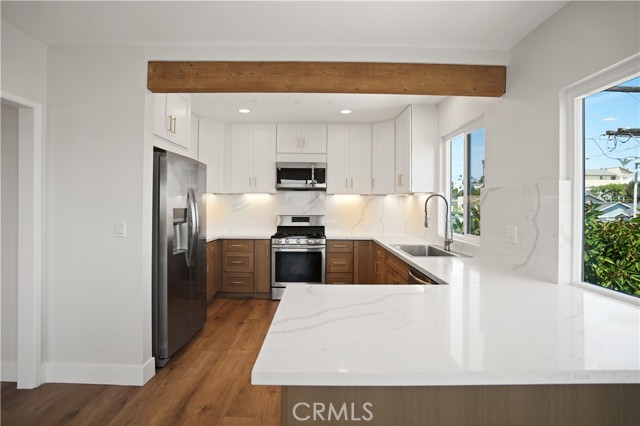 Detail Gallery Image 4 of 19 For 33892 Violet Lantern St #B,  Dana Point,  CA 92629 - 2 Beds | 2/1 Baths