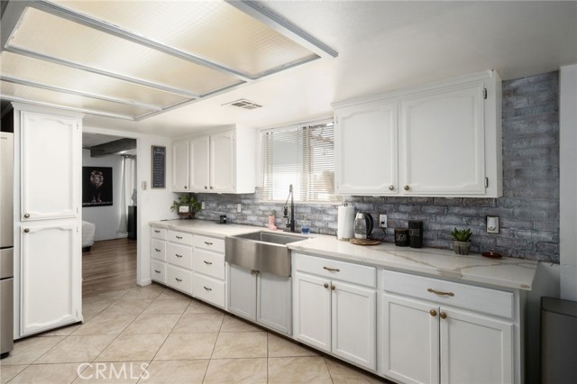 Detail Gallery Image 8 of 25 For 40283 40283 Road 40, Dinuba,  CA 93618 - 3 Beds | 1 Baths