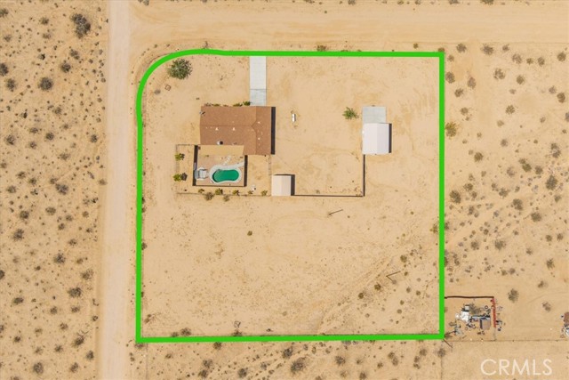 63357 Uranium Road, Joshua Tree CA: https://media.crmls.org/medias/8c0aac31-316b-4940-8ded-3a5cce6105fe.jpg