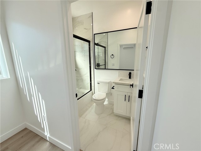8412 N Owensmouth Avenue, Canoga Park CA: https://media.crmls.org/medias/8c0b1922-2ce4-4ffc-bd14-bb3012e88640.jpg