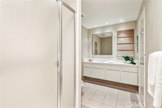 480 S Orange Grove Boulevard, Pasadena CA: https://media.crmls.org/medias/8c0b69b2-cbd9-412f-9719-56d3e1f856a6.jpg