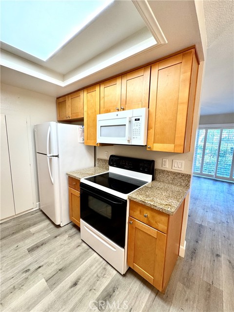 Detail Gallery Image 9 of 20 For 960 E Bonita Ave #5,  Pomona,  CA 91767 - 1 Beds | 1 Baths