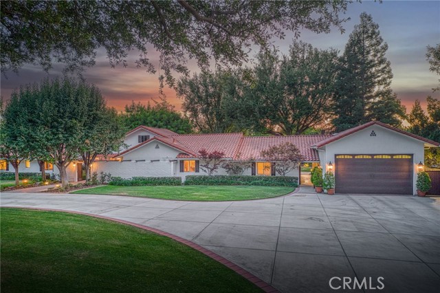 6695 N Van Ness Boulevard, Fresno CA: https://media.crmls.org/medias/8c0dd4dd-e11f-4add-87b7-4a3c44f78cf9.jpg