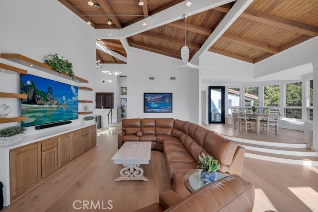 4514 Rayburn Street, Westlake Village CA: https://media.crmls.org/medias/8c0ed501-2b15-4102-8688-acee5aa23977.jpg