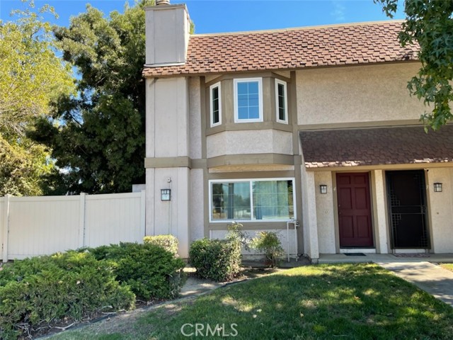 Detail Gallery Image 2 of 30 For 1242 N Citrus Ave #4,  Covina,  CA 91722 - 3 Beds | 2/1 Baths