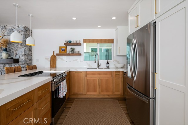 Detail Gallery Image 12 of 33 For 310 Onyx Ave a,  Newport Beach,  CA 92662 - 3 Beds | 2 Baths