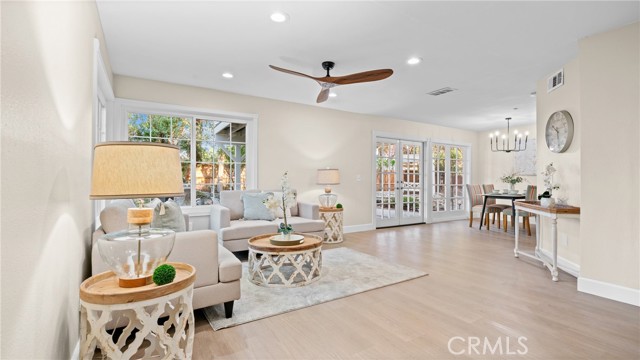 14981 Daisy Circle, Fontana CA: https://media.crmls.org/medias/8c0f377c-4f7b-43df-953f-ef515e18b20c.jpg