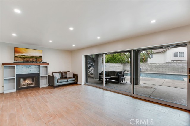 5561 Western Avenue, San Bernardino CA: https://media.crmls.org/medias/8c0f425d-8d1e-429f-aa37-c787a7f13968.jpg