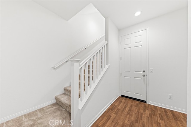 7554 Botany St, Chino CA: https://media.crmls.org/medias/8c0f454a-c1c5-4564-bba7-41458bbce1e7.jpg