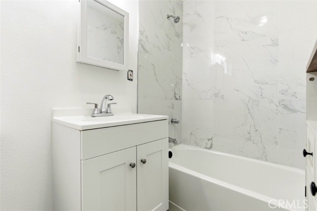 Detail Gallery Image 26 of 39 For 19449 Chamisal, Adelanto,  CA 92301 - 4 Beds | 2 Baths