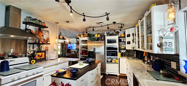 Detail Gallery Image 12 of 29 For 10475 Frontier, Cherry Valley,  CA 92223 - 2 Beds | 2 Baths