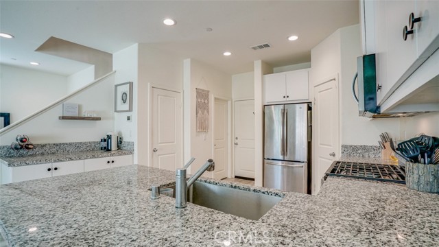 Detail Gallery Image 21 of 48 For 12848 Crown Hill Way, Moreno Valley,  CA 92555 - 3 Beds | 2/1 Baths