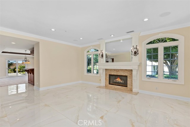 Detail Gallery Image 9 of 22 For 6863 Canyon Hill Dr, Riverside,  CA 92506 - 6 Beds | 6/1 Baths