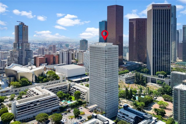 800 W 1st Street, Los Angeles CA: https://media.crmls.org/medias/8c1317d3-346a-4828-9667-b104c9fe1d6a.jpg