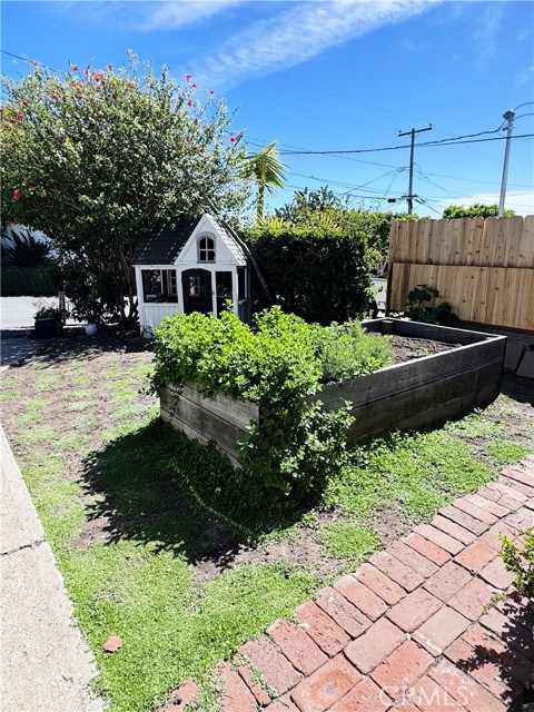 Detail Gallery Image 27 of 50 For 31865 8th, Laguna Beach,  CA 92651 - 3 Beds | 1/1 Baths