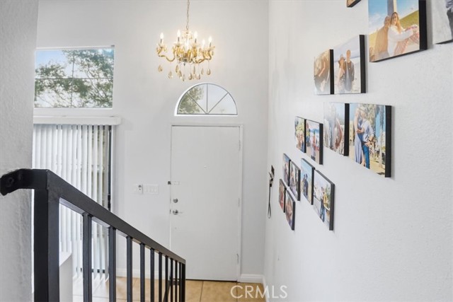 Detail Gallery Image 7 of 43 For 14325 Foothill #9,  Sylmar,  CA 91342 - 2 Beds | 2/1 Baths