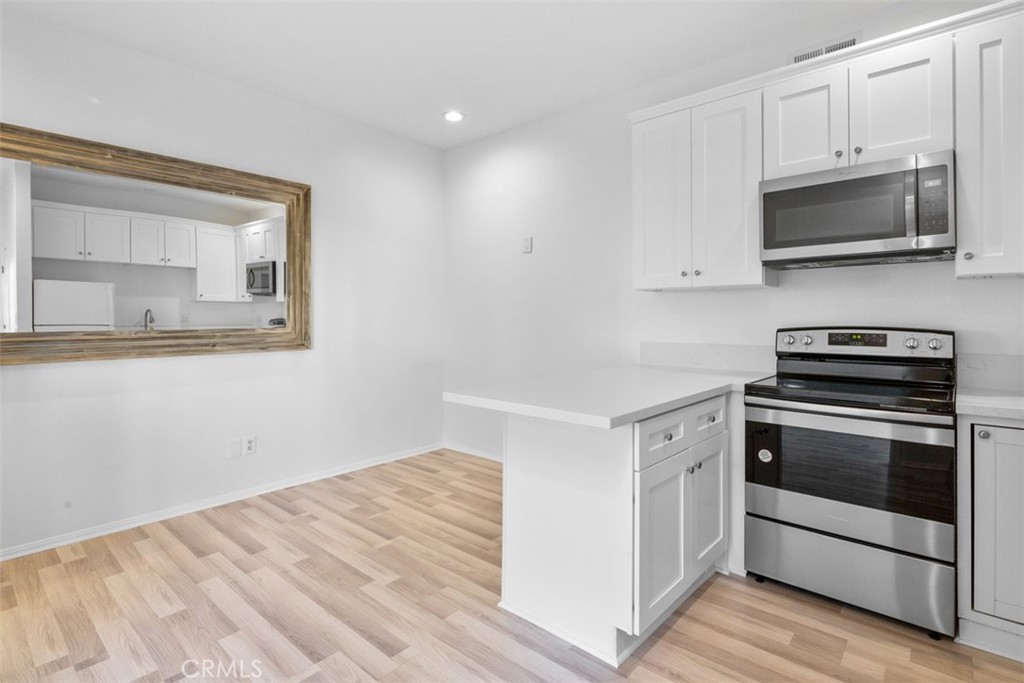 MLS #OC25268139 image #15