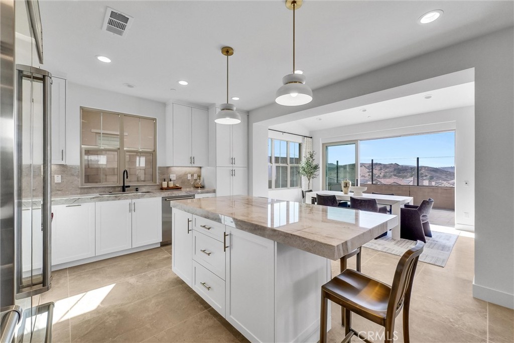 8c136071 E252 44d4 Aa35 48452a286a2d