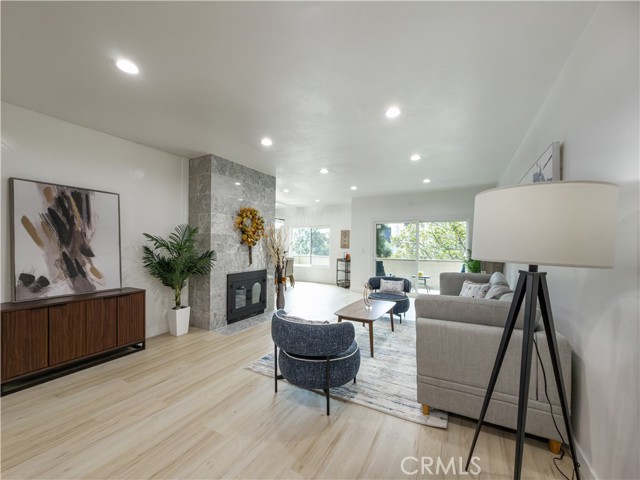Detail Gallery Image 14 of 64 For 1944 Glendon #209,  Los Angeles,  CA 90025 - 2 Beds | 2/1 Baths