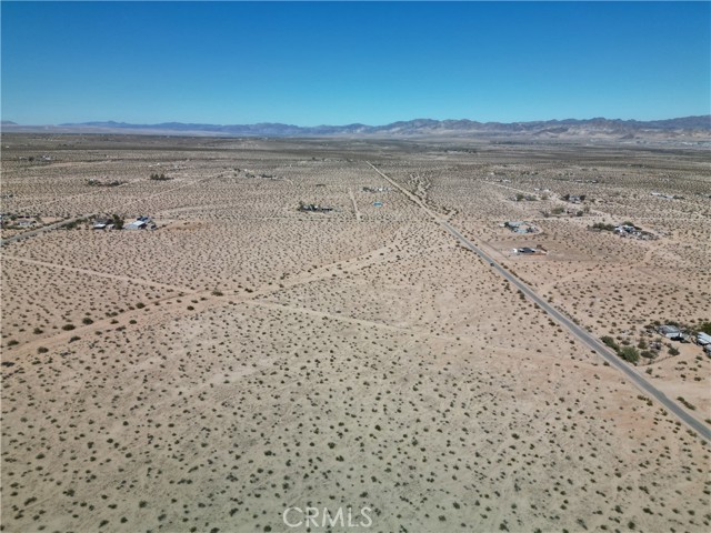 3492 Meldora Avenue, 29 Palms CA: https://media.crmls.org/medias/8c13d20a-dfa5-4a7b-8502-43fa6020ab83.jpg