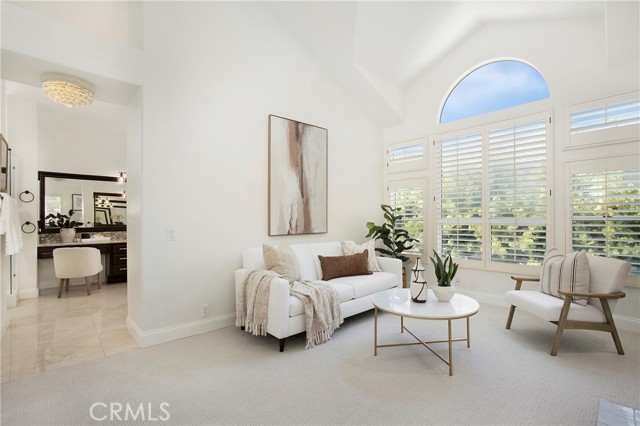 25 Santa Maria, Lake Forest CA: https://media.crmls.org/medias/8c14017b-fc1b-484d-bd1a-258b27fc9235.jpg