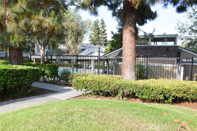 3340 E Collins Avenue, Orange CA: https://media.crmls.org/medias/8c143cbf-232e-40c5-9c09-c15e6c83ebc2.jpg