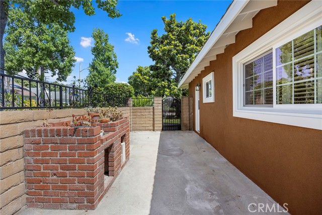 8003 Vale Drive, Whittier, California 90602, 3 Bedrooms Bedrooms, ,2 BathroomsBathrooms,Single Family Residence,For Sale,Vale,PW24130351