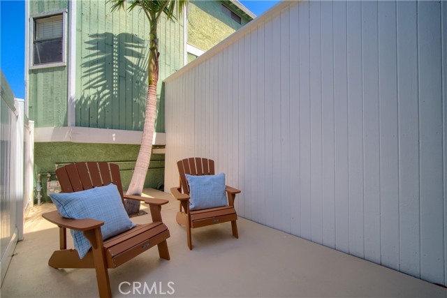 1919 Carnegie, Redondo Beach, California 90278, 2 Bedrooms Bedrooms, ,2 BathroomsBathrooms,Residential,For Sale,Carnegie,SB26075625