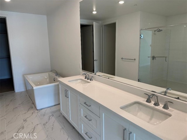 3409 Rivington, Irvine CA: https://media.crmls.org/medias/8c14862e-c40e-4068-a40e-5ddda9b04e8c.jpg