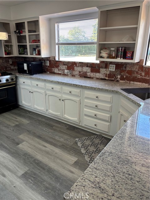 1561 Cielo Lane, Nipomo CA: https://media.crmls.org/medias/8c15c73f-bfe8-4fb7-9478-9f8a8d8f439d.jpg
