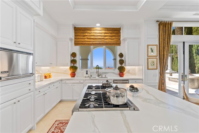 7 Vista Luci, Newport Coast CA: https://media.crmls.org/medias/8c17e45d-e027-4664-a315-d0f49b513ae8.jpg