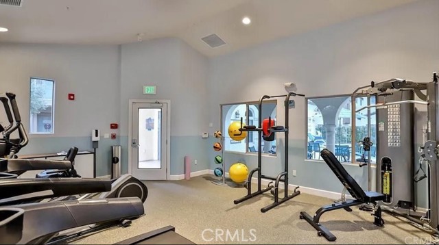 Detail Gallery Image 18 of 19 For 9871 Alburtis Ave #38,  Santa Fe Springs,  CA 90670 - 4 Beds | 4 Baths