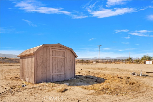 Detail Gallery Image 38 of 52 For 19970 Medford Way, Apple Valley,  CA 92308 - 3 Beds | 2 Baths