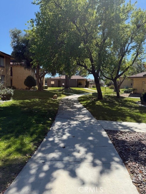 Detail Gallery Image 10 of 33 For 42935 15th #11,  Lancaster,  CA 93534 - 2 Beds | 2 Baths