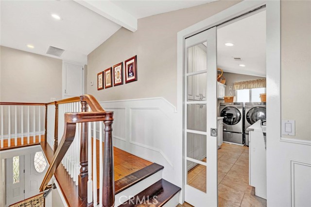 Image 31 of 60 For 20012 Mural Circle