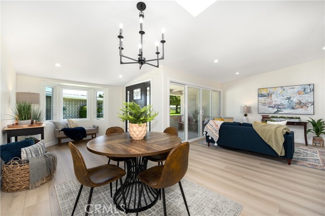 1540 Northwood Road, Seal Beach CA: https://media.crmls.org/medias/8c1b5a96-8997-4b22-85f0-f818cb417ece.jpg