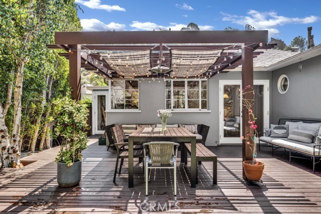 2527 Canyon Drive, Los Angeles CA: https://media.crmls.org/medias/8c1bb68b-e802-4ba0-82d3-9ac226de401e.jpg