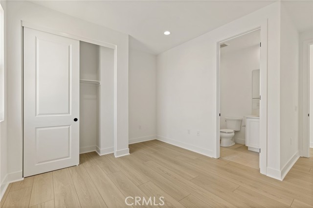 Detail Gallery Image 33 of 41 For 24175 N Camino Cascada, Valencia,  CA 91354 - 5 Beds | 5/1 Baths