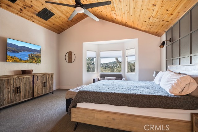 Detail Gallery Image 17 of 37 For 1315 Sequoia Dr, Lake Arrowhead,  CA 92352 - 3 Beds | 2 Baths